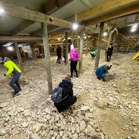 Alpstuga Luoston Vaeaertin Kammi *