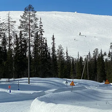 Luoston Vaeaertin Kammi Alpehytte *