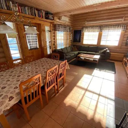Luoston Vaeaertin Kammi Chalet Luosto