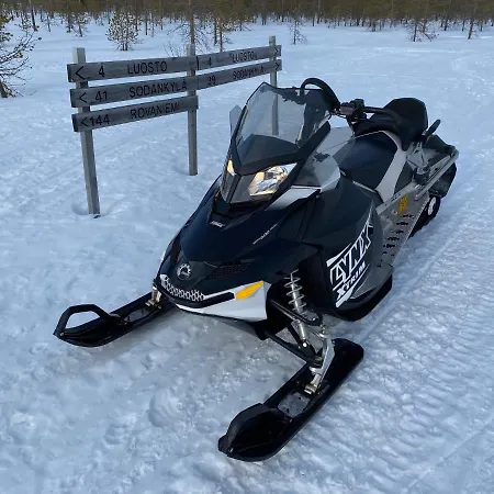 Alpehytte Luoston Vaeaertin Kammi *