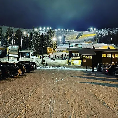 Luoston Vaeaertin Kammi Chalet *