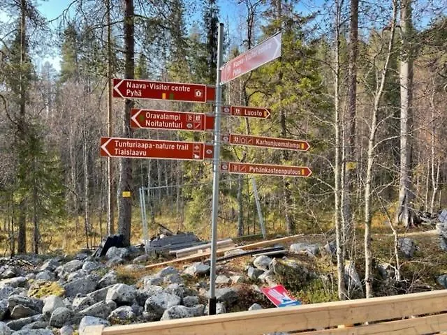 Luoston Vaeaertin Kammi Chalet